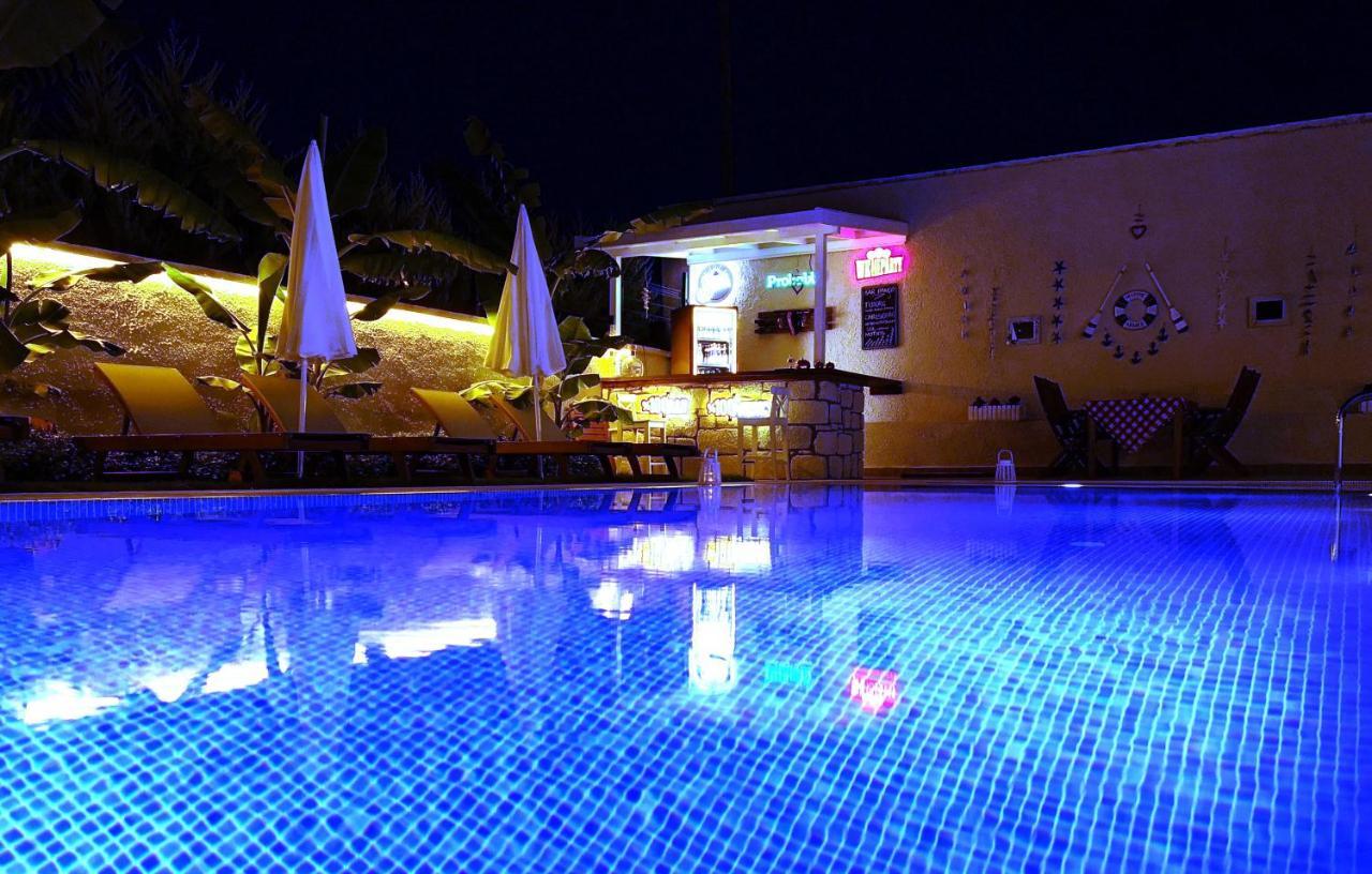 Duman Boutique Hotel Çeşme エクステリア 写真